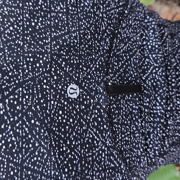 LULULEMON Classic DEFINE Jacket size 6 FREE SPIRIT Black Ice Gray *NULUX - Picture 6 of 9